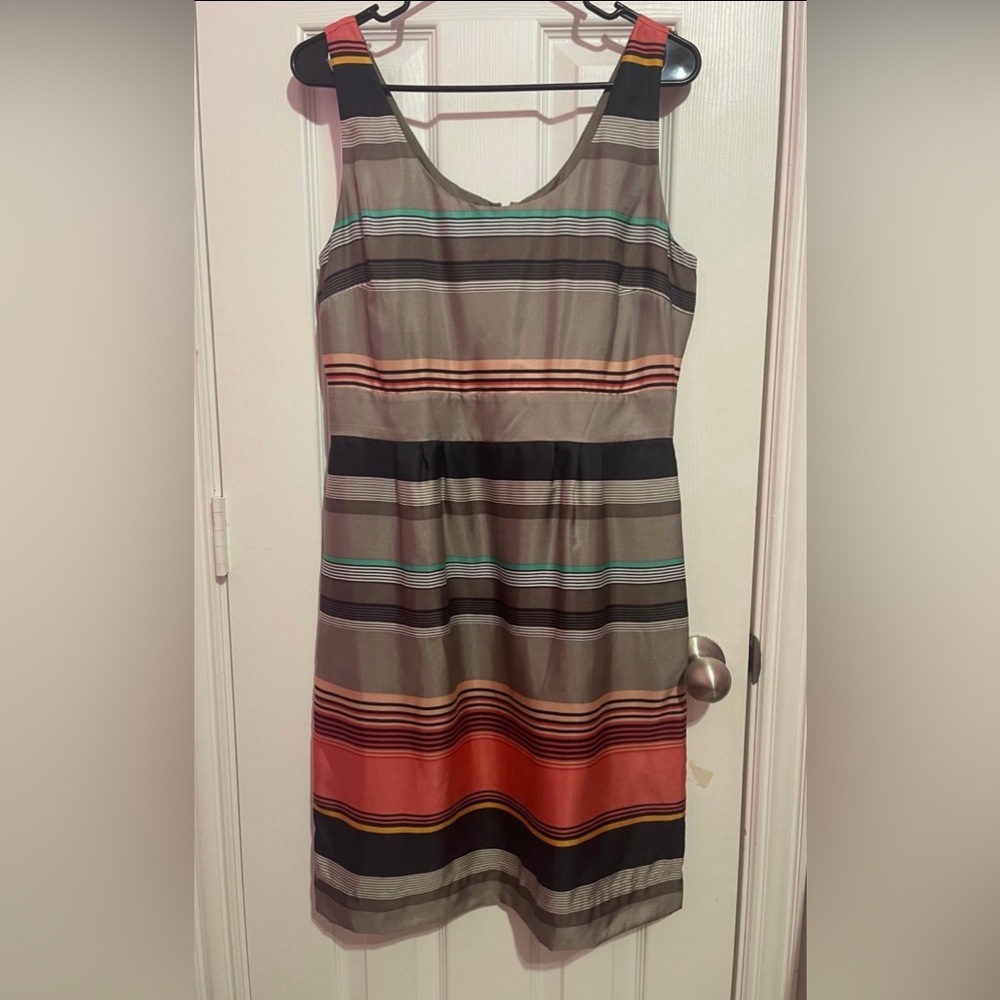 10P Banana Republic silk dress